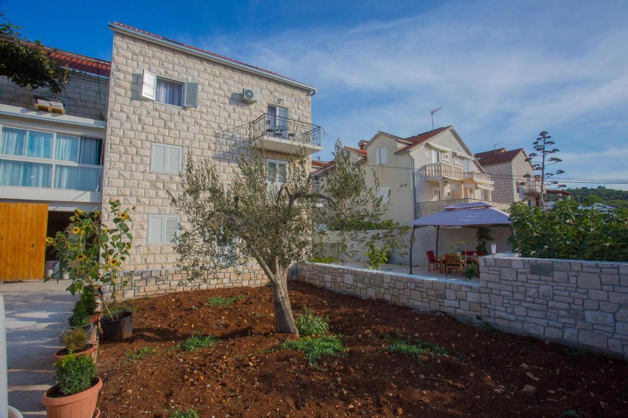 Apartments With A Parking Space Sutivan, Brac - 752 エクステリア 写真