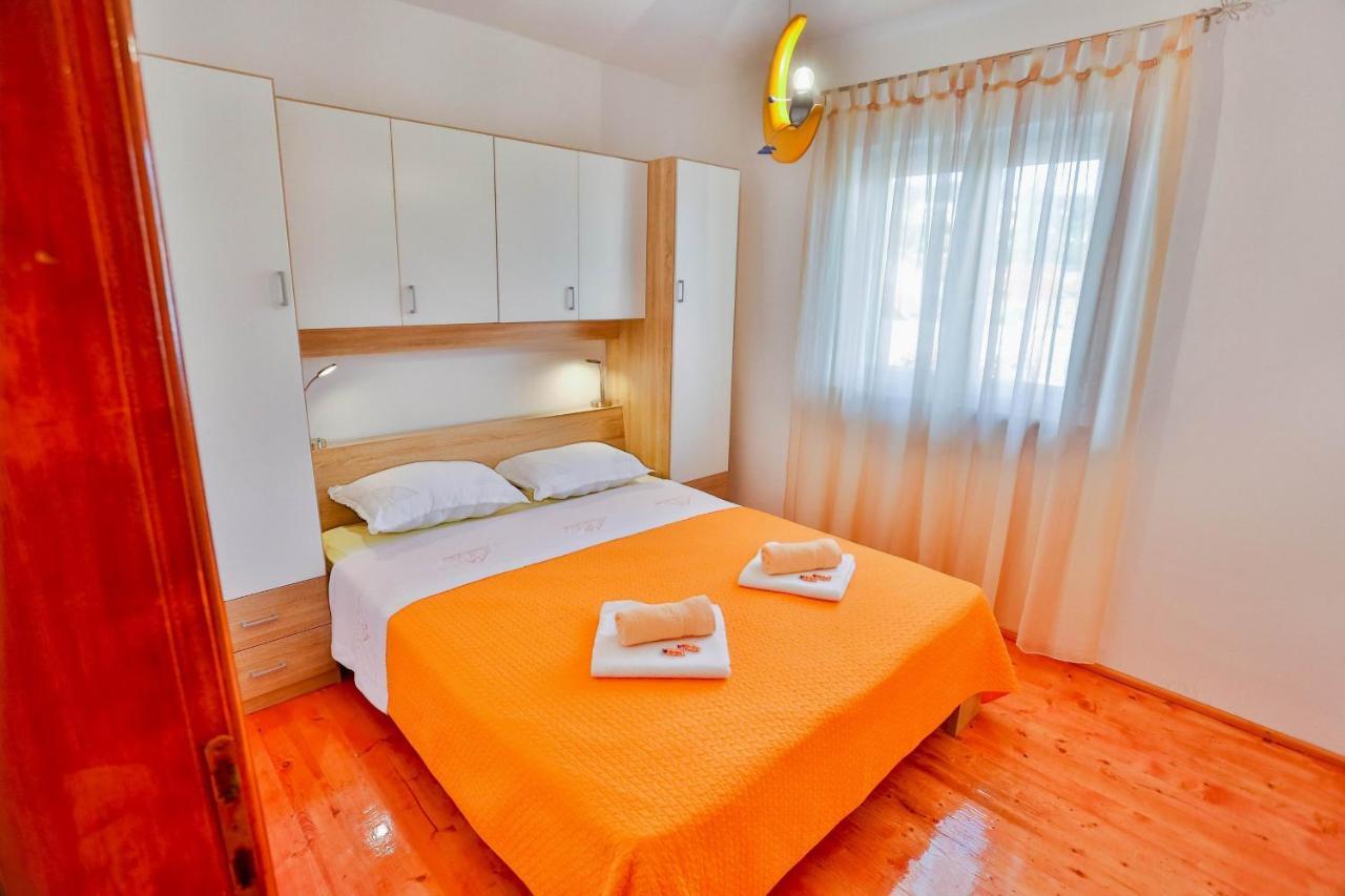 Apartments With A Parking Space Sutivan, Brac - 752 エクステリア 写真