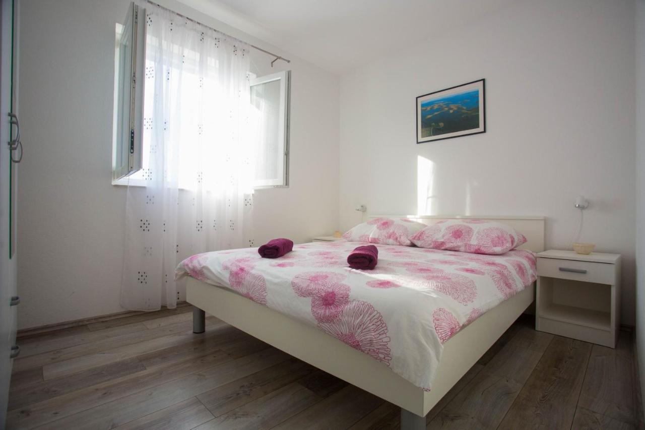 Apartments With A Parking Space Sutivan, Brac - 752 エクステリア 写真