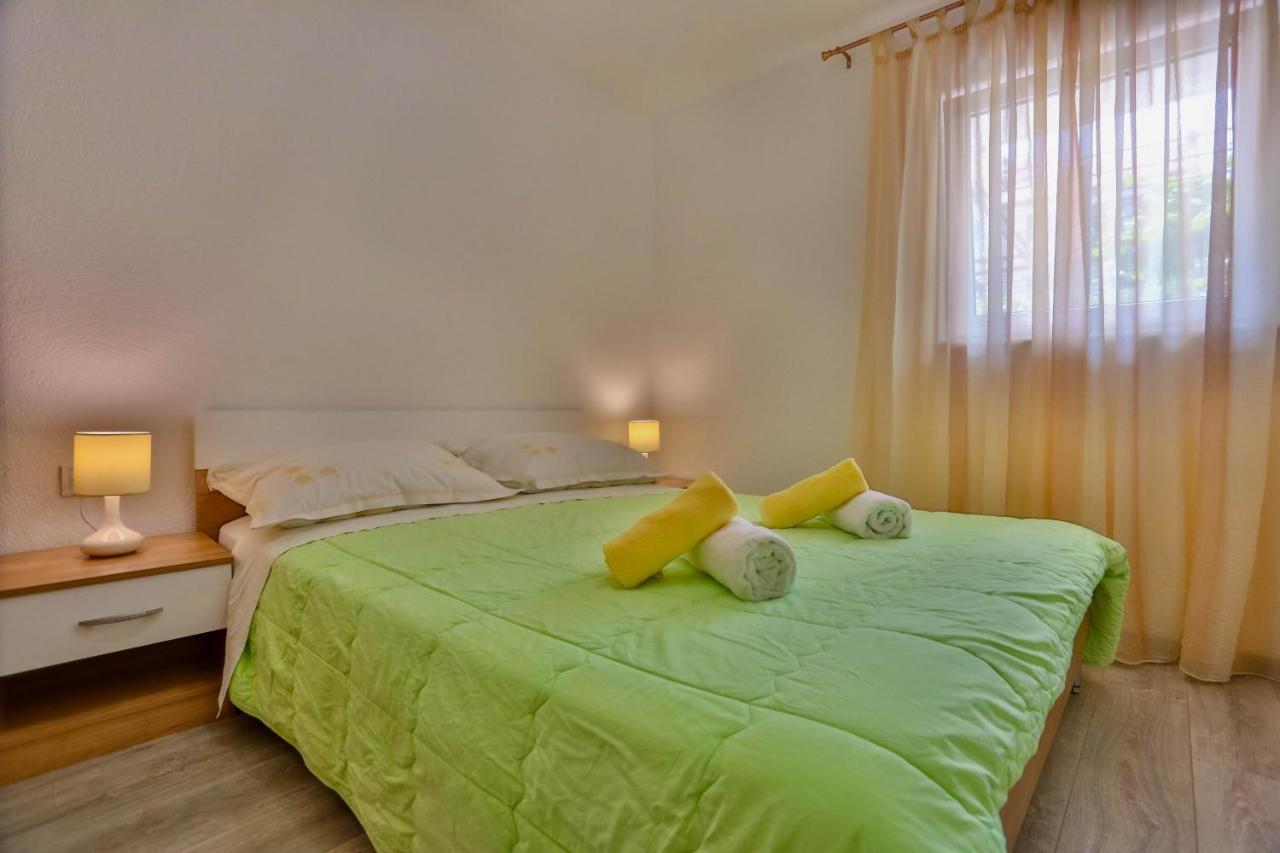 Apartments With A Parking Space Sutivan, Brac - 752 エクステリア 写真